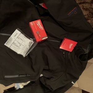 Milwaukee heated coat•BRAND NWT•